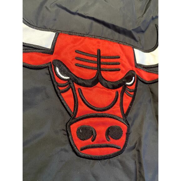 Vintage Starter NBA Authentics Chicago Bulls Highneck Nylon Windbreaker Men L - Picture 9 of 14